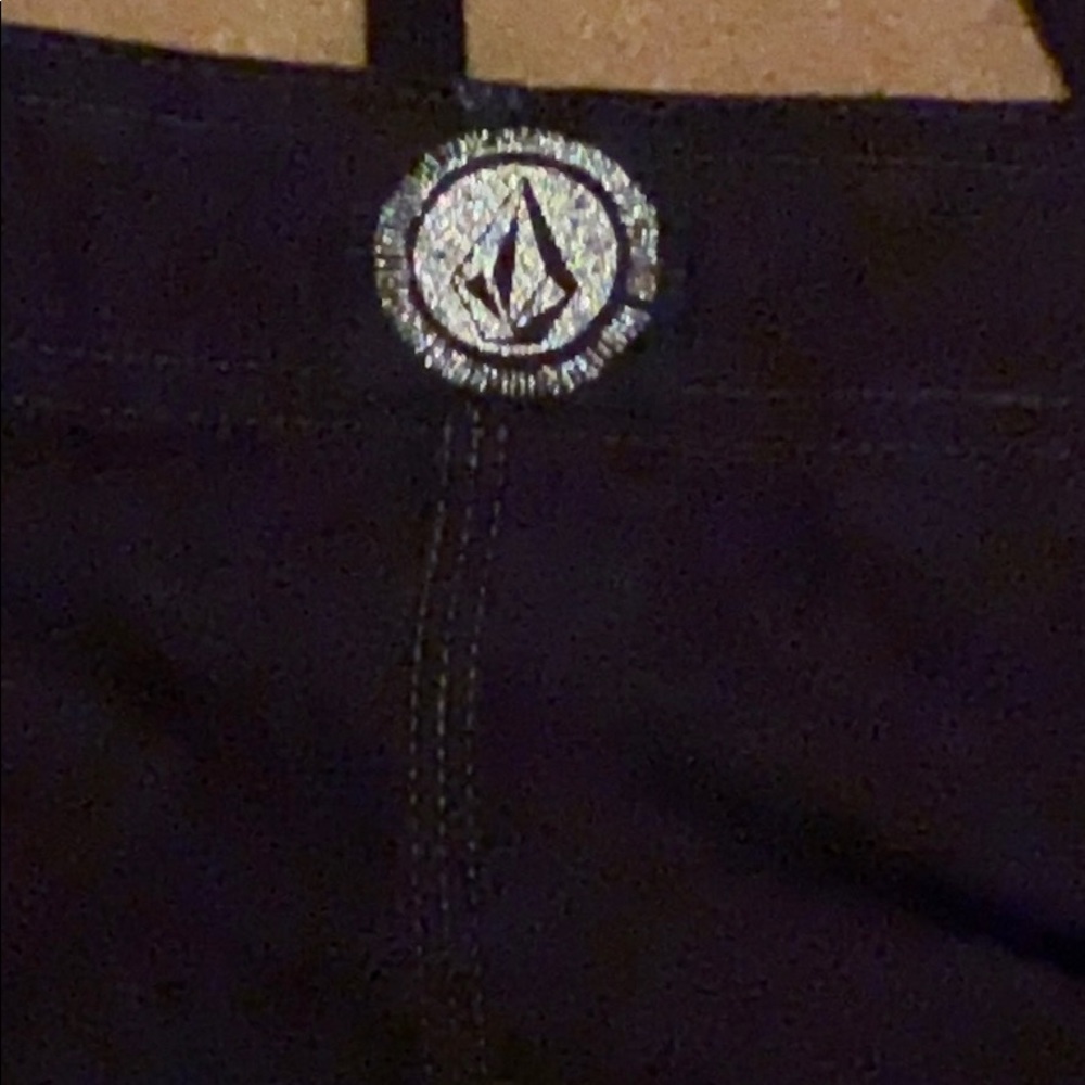 Volcom Board Shorts - Picture 6 of 8